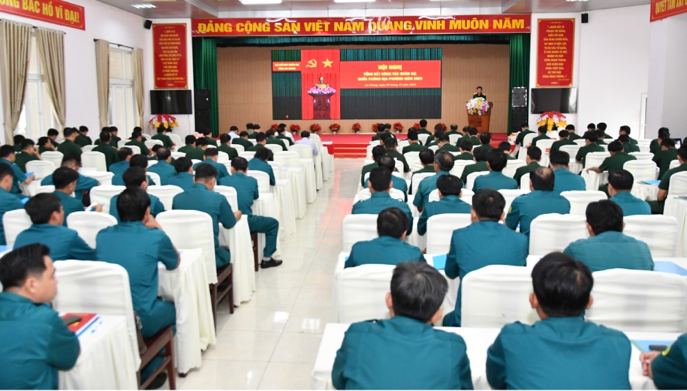 Dai bieu tham du hoi nghi. Anh: Phuong Vu