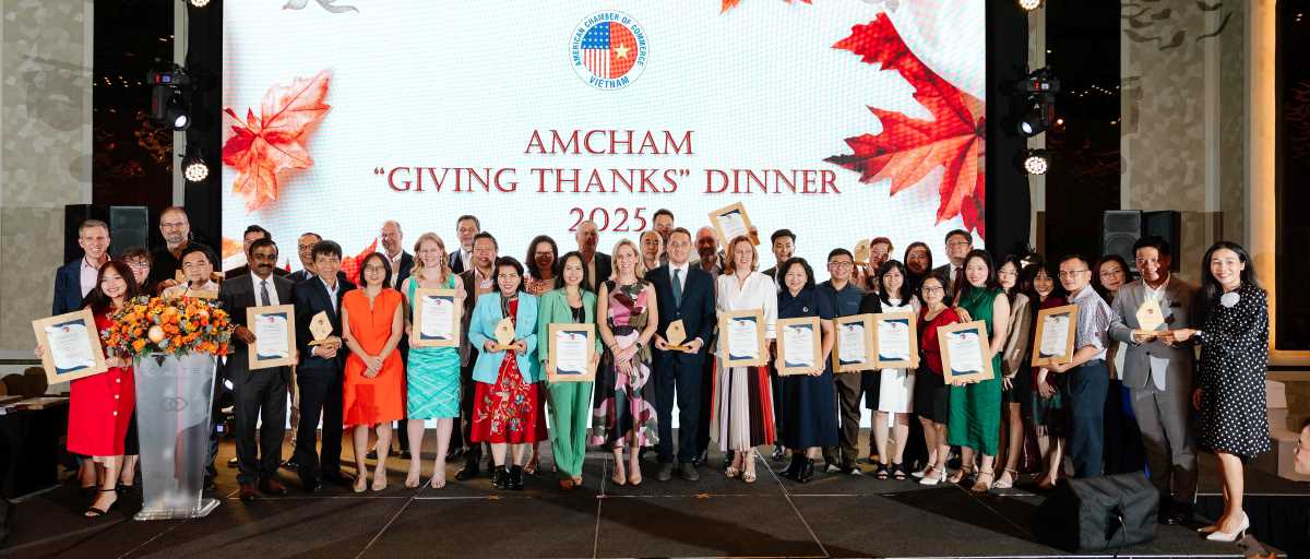 Visa and Techcombank were honored by AmCham with the ESG 2025 Technology Innovation Award for Techcombank Visa Eco Card, to turn all spending into green action. Photo: Visa