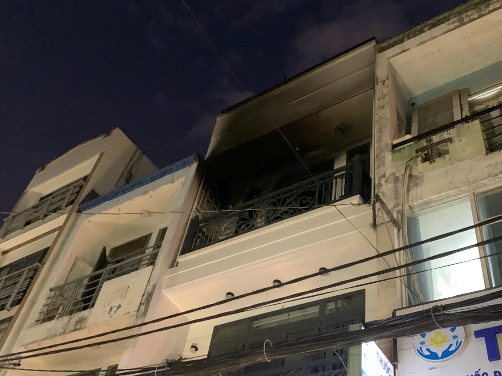 The scene where the fire broke out on the 3rd floor of the house. Photo: Thai Bao