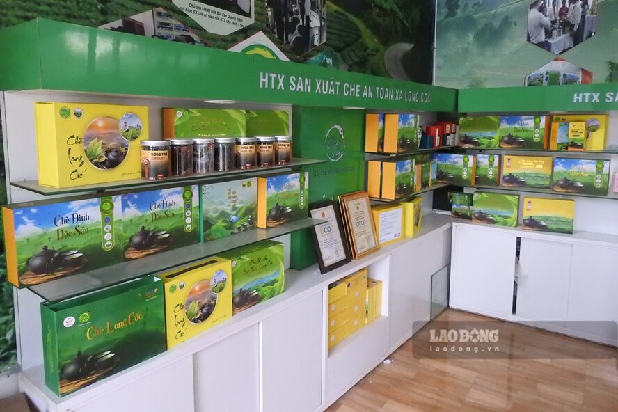 Cac san pham cua hop tac xa san xuat che an toan xa Long Coc. Anh: To Cong.