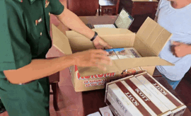 Can Tho City Border Guard arrests a subject for storing and trading smuggled cigarettes