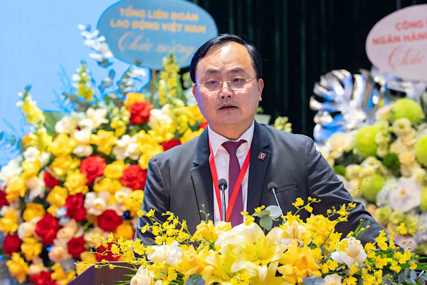 Ong To Huy Vu – Bi thu Dang uy, Chu tich Hoi dong thanh vien Agribank phat bieu tai Dai hoi, danh gia cao vai tro cua Cong doan Agribank. Anh: Huu Chanh