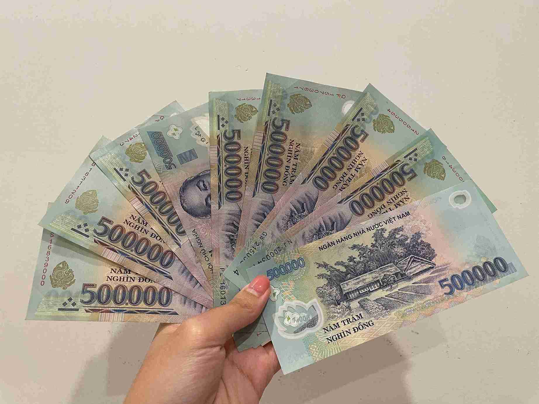 Latest Agribank interest rate, saving 1 billion VND and receiving 96 million VND. Photo: Thanh Binh