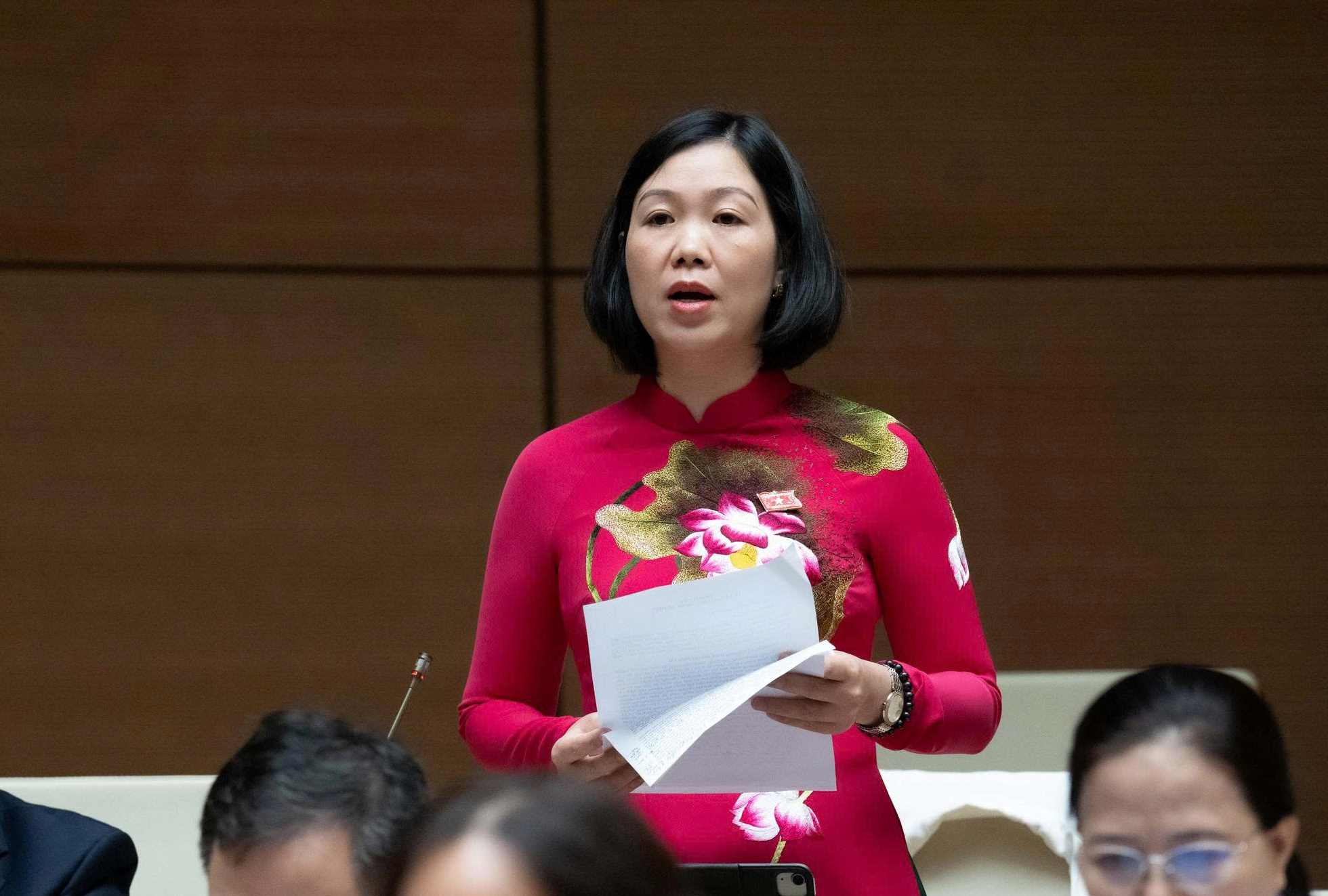 Dai bieu Nguyen Thi Lan Anh (Doan Lao Cai). Anh: Van Trang