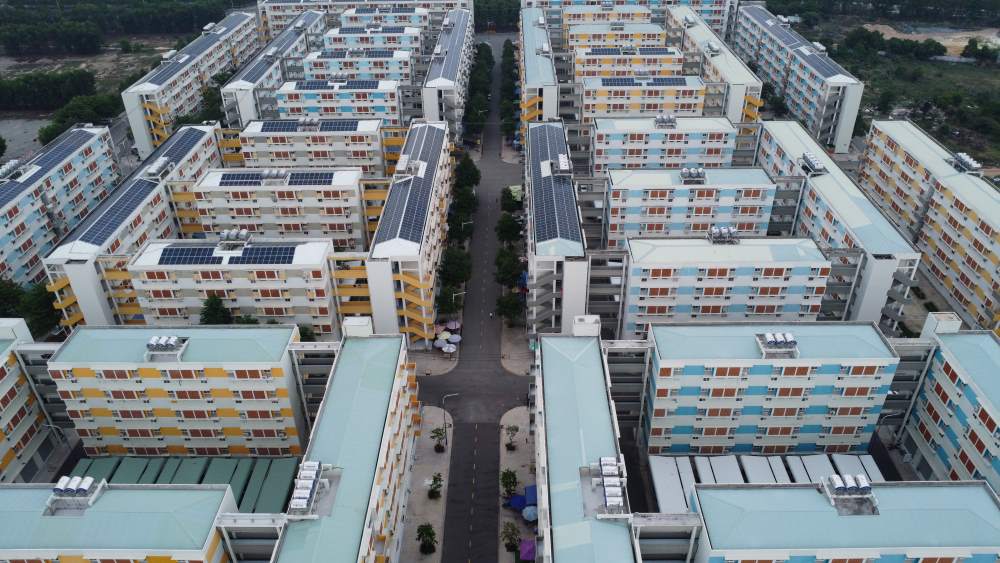 Binh Duong province decided to approve the investment policy of 7 social housing projects to build 9,240 apartments. Photo: Dinh Trong