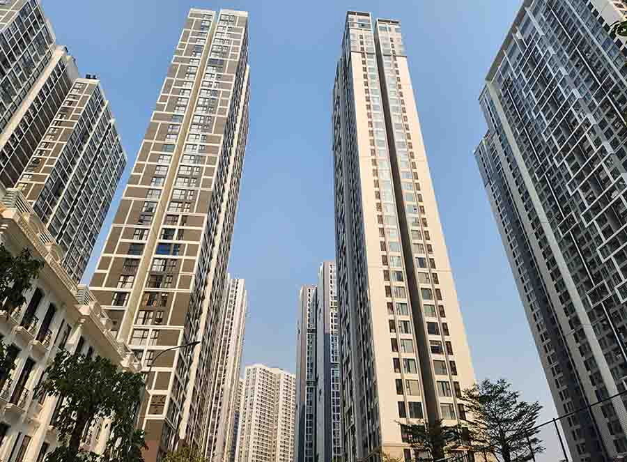 Investing in apartments may have a lower profit margin than real estate, but it is quite easy to rent out and has a steady monthly cash flow. Photo: Cao Nguyen.