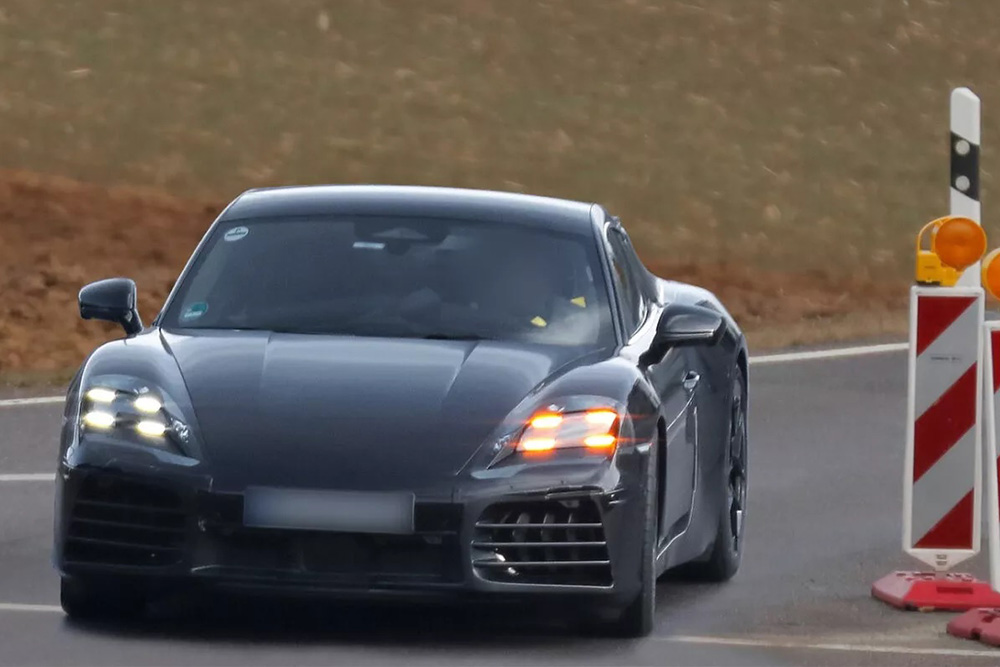Porsche 718 Cayman Electric is being tested and will be launched in the near future. Photo cut from video
