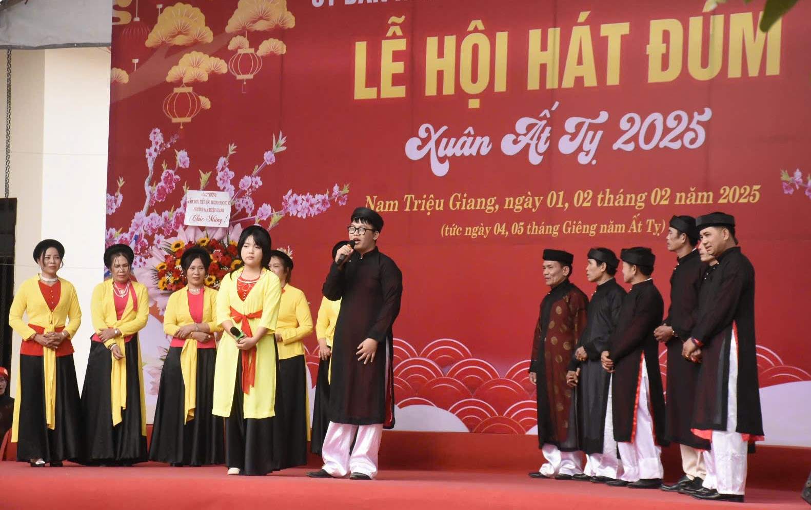 Hai Phong City opens Thuy Nguyen duets singing festival 2025. Photo: Mai Dung