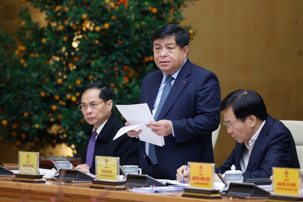 Minister of Planning and Investment Nguyen Chi Dung emphasized the clearance of great resources at investment projects being congested. Photo: VGP/Nhat Bac