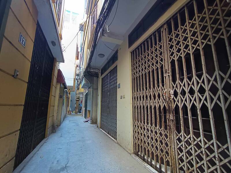 The segment of private houses in the lane in Hanoi is interested in many people. Photo: Thu Giang