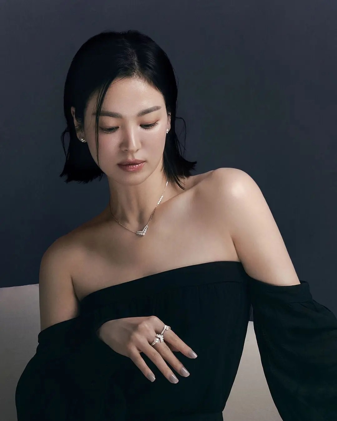 Song Hye Kyo duoc mong cho khi tai xuat dien anh. Anh: Instagram