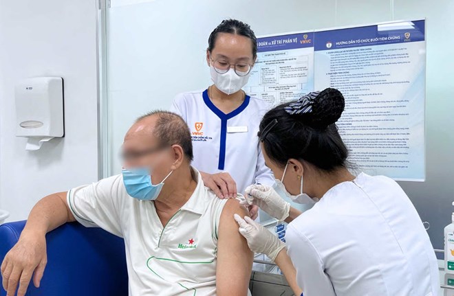 Số người ở TPHCM đi tiêm vaccine cúm tăng trên 50%