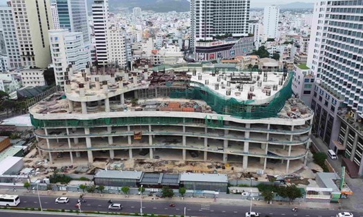 Khu phức hợp thương mại, khách sạn, căn hộ Tropicana Nha Trang nhiều năm nay chưa triển khai. Ảnh: Hữu Long