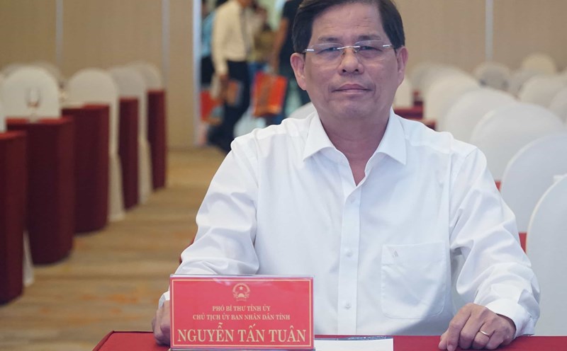 Chairman of Khanh Hoa Provincial People's Committee Nguyen Tan Tuan. Photo: Huu Long
