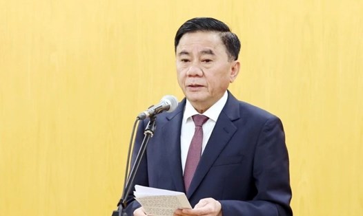 Ủy viên Bộ Chính trị, Thường trực Ban Bí thư Trần Cẩm Tú vừa ký ban hành Quy định số 231-QĐ/TW của Bộ Chính trị về bảo vệ người đấu tranh chống tham nhũng, lãng phí, tiêu cực. Ảnh: TTXVN