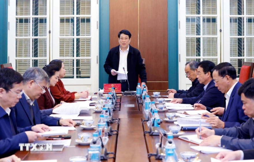 Member of the Politburo, President Luong Cuong worked with the President's office on streamlining the organizational structure. Photo: VNA