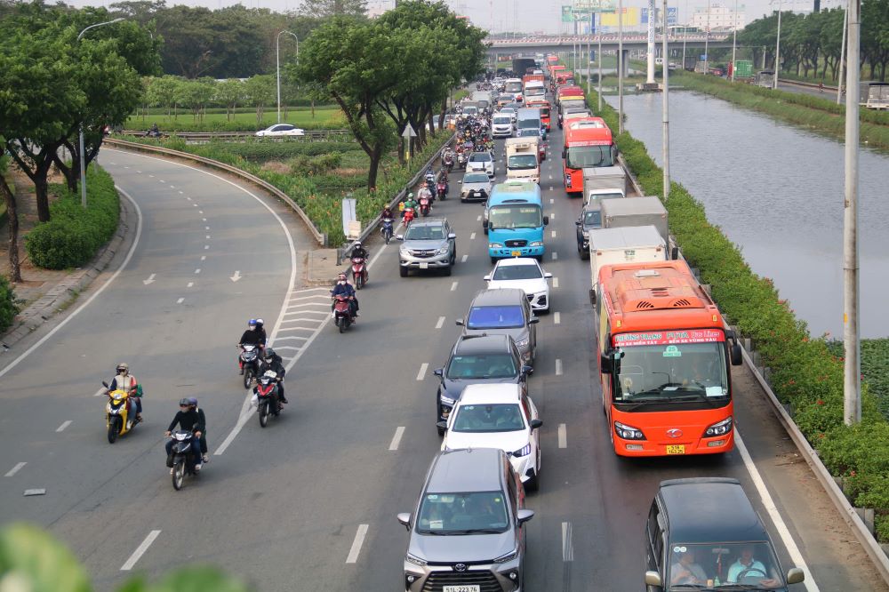 The Southern region has thunderstorms again. Artwork: Anh Tu