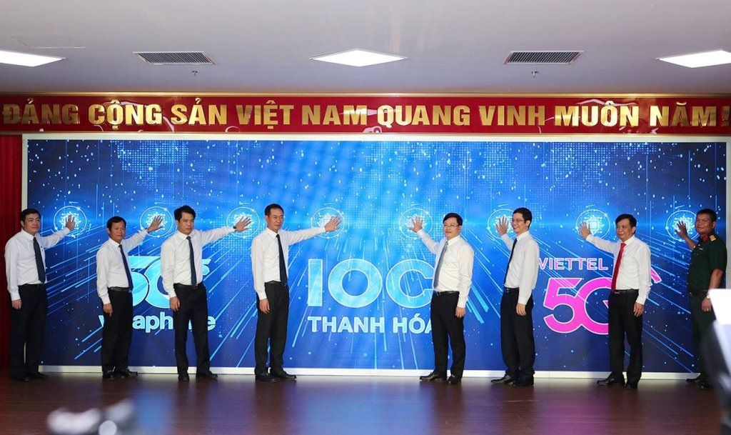 Launching of 5G broadcasting trial and Smart Monitoring and Operation Center of Thanh Hoa province to promote digital transformation. Photo: Tran Lam