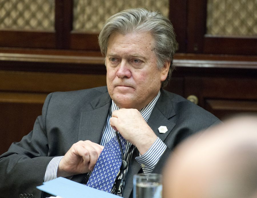 Cuu co van cua Tong thong Donald Trump Steve Bannon. Anh: Xinhua