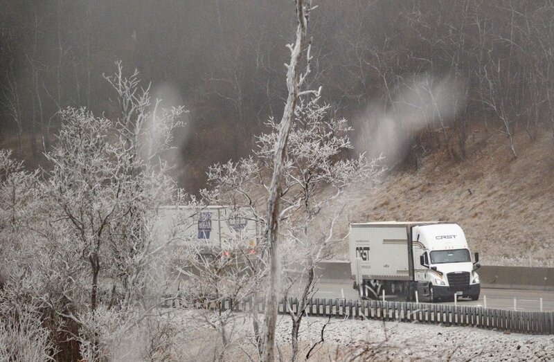 Many US states have had to endure cold snowstorms. Photo: AFP