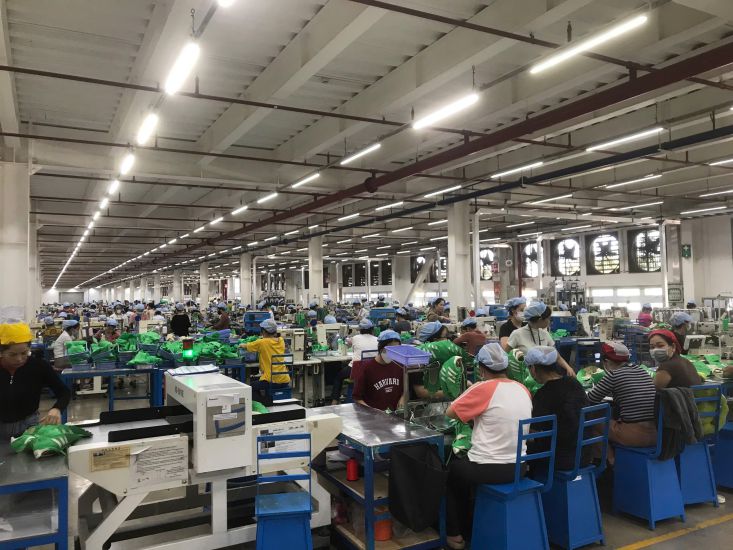 Pou Phong Vietnam Co., Ltd. in Bau Xeo Industrial Park (Doi 61 Commune, Trang Bom District, Dong Nai Province) needs to recruit 3,500 workers. Photo: Ha Anh Chien