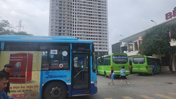 Trên 1.000 lượt xe buýt bị lập biên bản vì vi phạm hợp đồng. Ảnh: Minh Hạnh