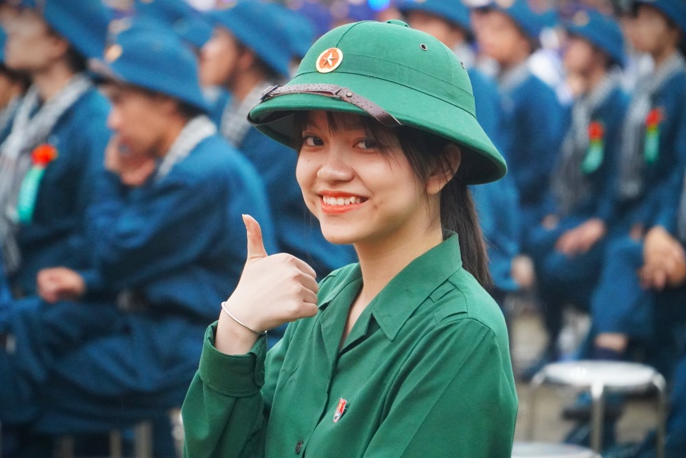 The beauties of Ho Chi Minh City are on their way to join the army