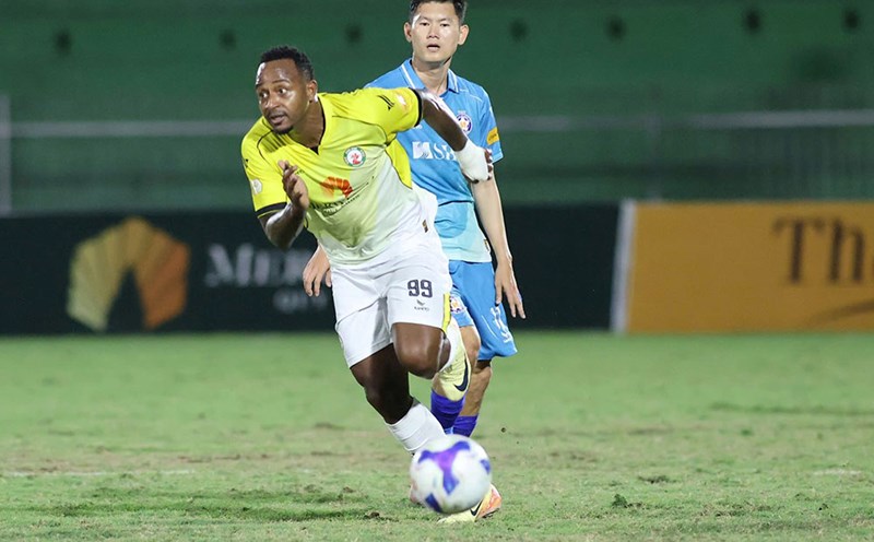 Binh Dinh Club's Quy Nhon Stadium will be inspected on February 22. Photo: VPF