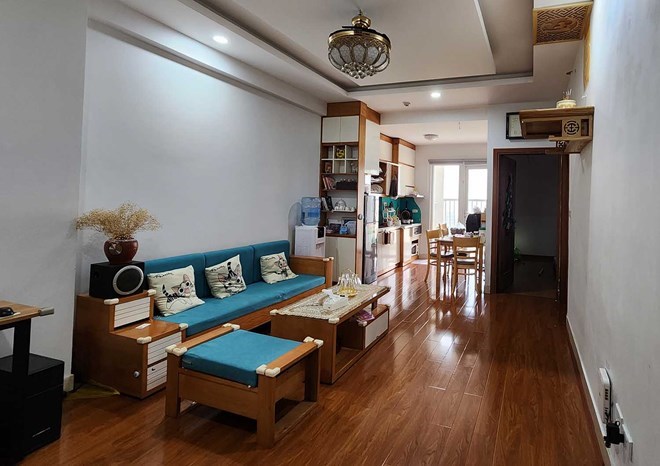 Many investors borrow from banks to buy apartments, waiting for prices to increase. Photo: Cao Nguyen.