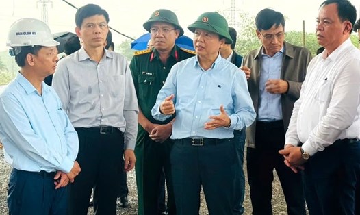 Phó Thủ tướng Chính phủ Trần Hồng Hà kiểm tra dự án cao tốc Biên Hòa -Vũng Tàu (Đồng Nai). Ảnh: HAC
