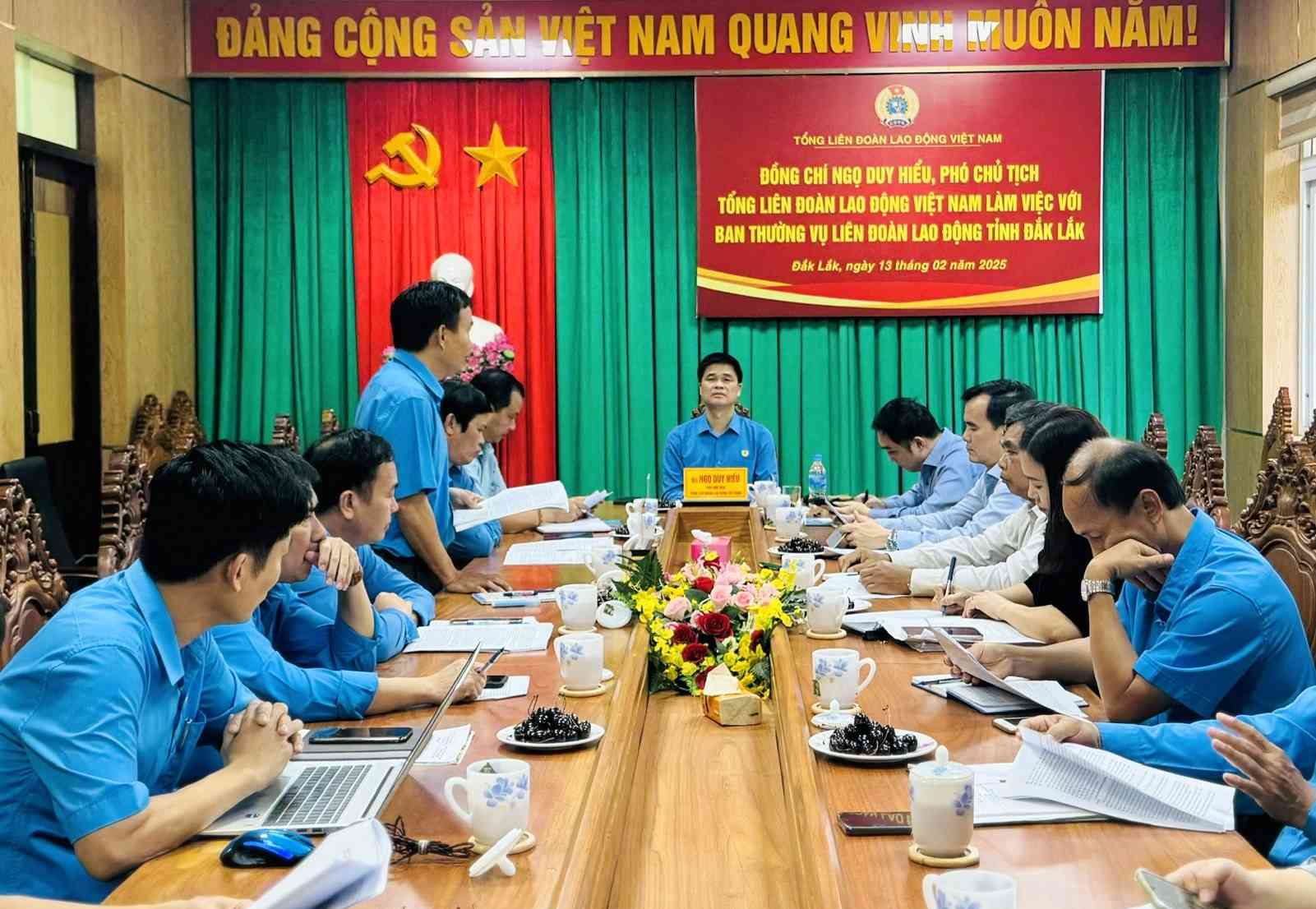 Quang cảnh buổi làm việc. Ảnh: Bảo Trung