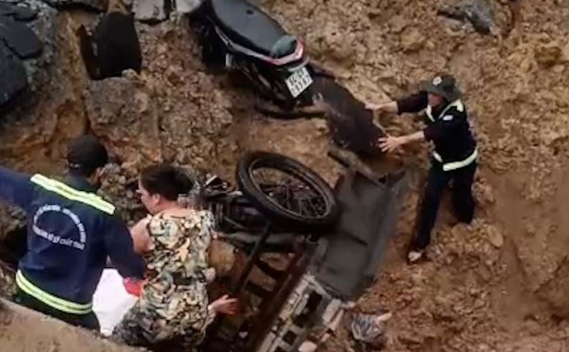 Scene of a landslide in Binh Duong that injured two people.
