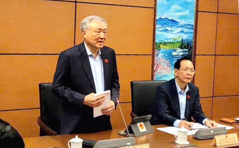Politburo member and Permanent Deputy Prime Minister Nguyen Hoa Binh talks about the organization and streamlining of the apparatus. Photo: VGP