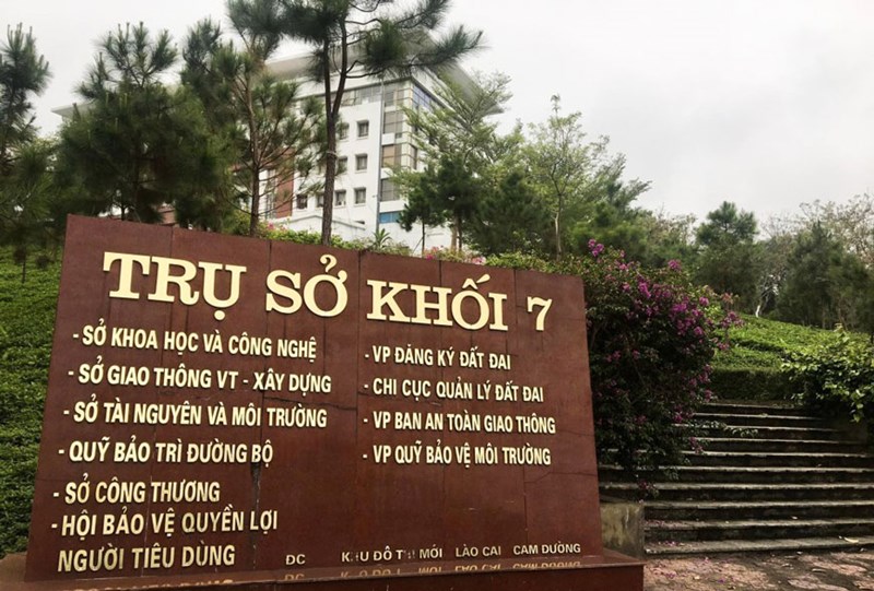 Lao Cai will stop issuing and exchanging driving licenses until further notice. Photo: Dinh Dai