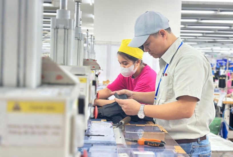 Mr. Le Tam Quan (Head of Sakurai Vietnam Co., Ltd.) is always dedicated to his work, exploring and coming up with initiatives that bring many benefits to employees and businesses. Photo: Quach Du