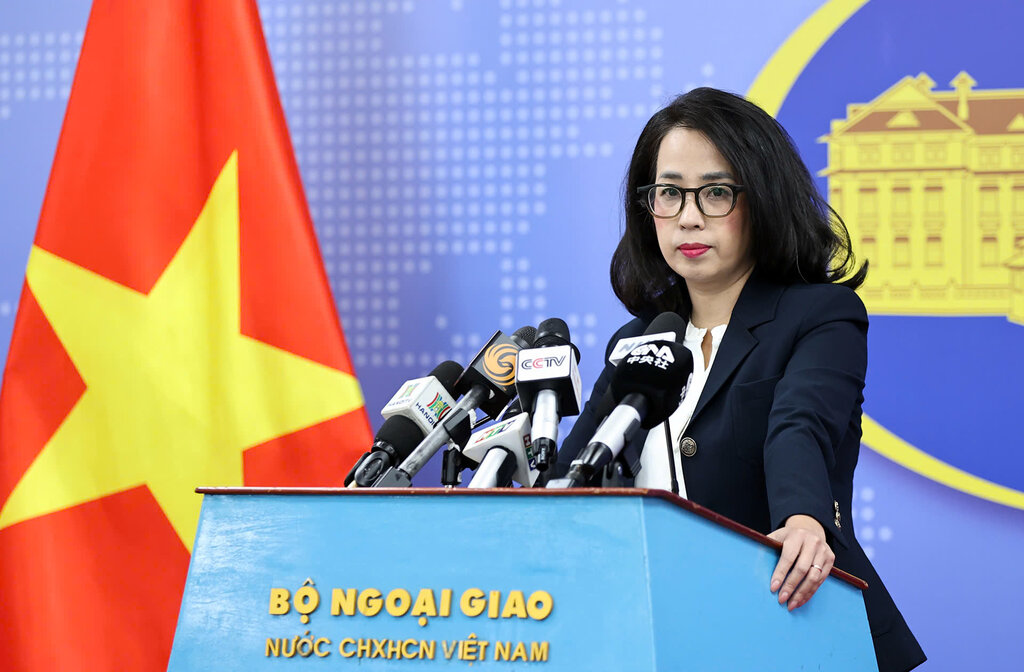 Foreign Ministry Spokesperson Pham Thu Hang discusses the policies of the administration of US President Donald Trump. Photo: Hai Nguyen