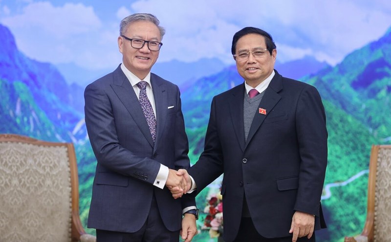 Prime Minister Pham Minh Chinh expressed his delight at the continued development of economic, trade and investment cooperation between Vietnam and Laos. Photo: VGP