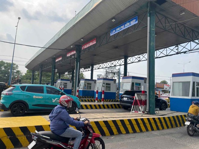 Nghiên cứu giảm thu phí cho người có ôtô gần trạm Suối Giữa