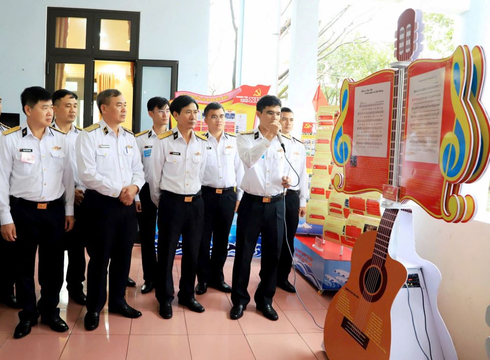 Navy Region 3 organizes a contest for initiatives and learning tools. Photo: Navy Region 3