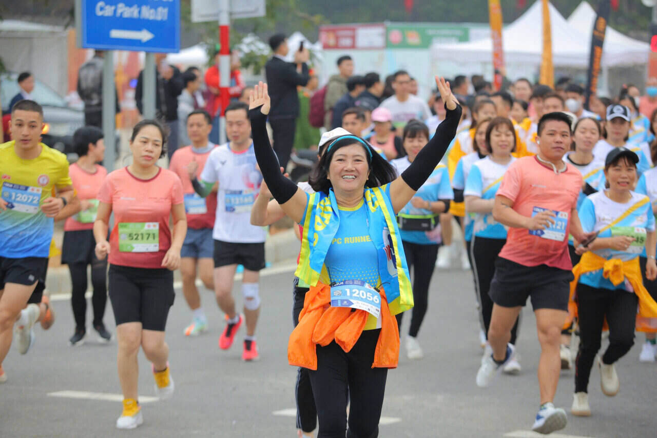 Giai chay Marathon Hai Duong thu hut gan 2.000 van dong vien. Anh: Mai Huong