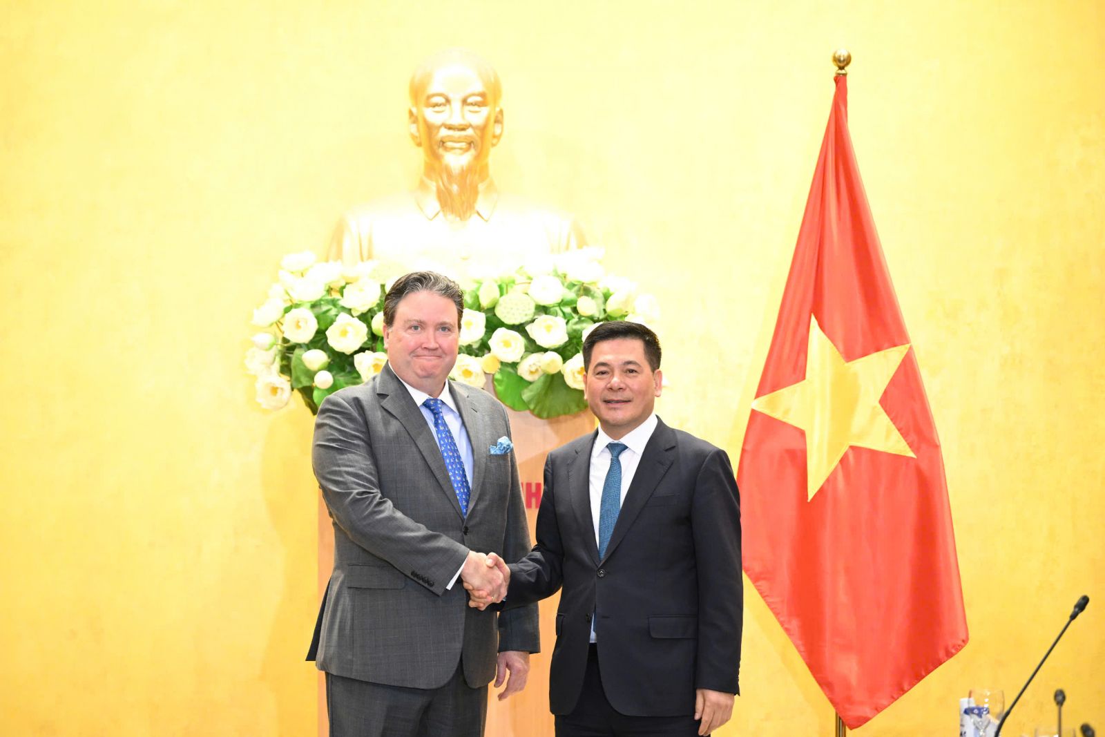 The United States Ambassador Extraordinary and Plenipotentiary to Vietnam emphasized that the recent taxation has not been directed to Vietnam. Photo: Ministry of Industry and Trade