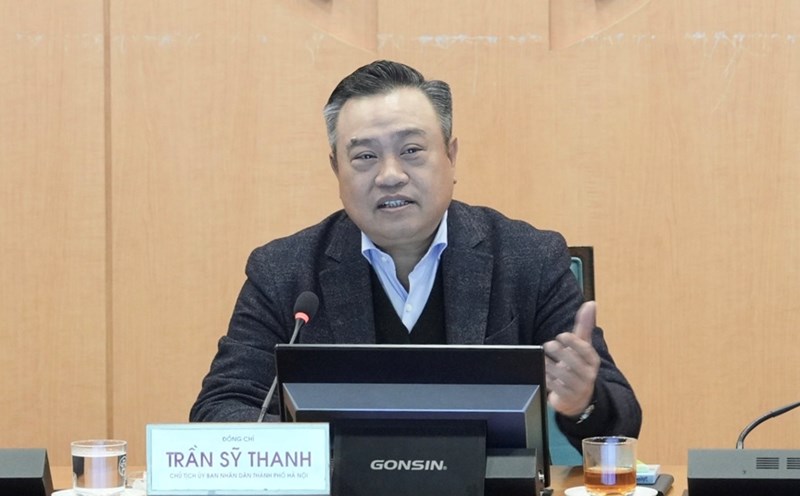 Chairman of the Hanoi People's Committee Tran Sy Thanh chaired the regular online meeting of the city in February 2025. Photo: Hanoi.gov.vn