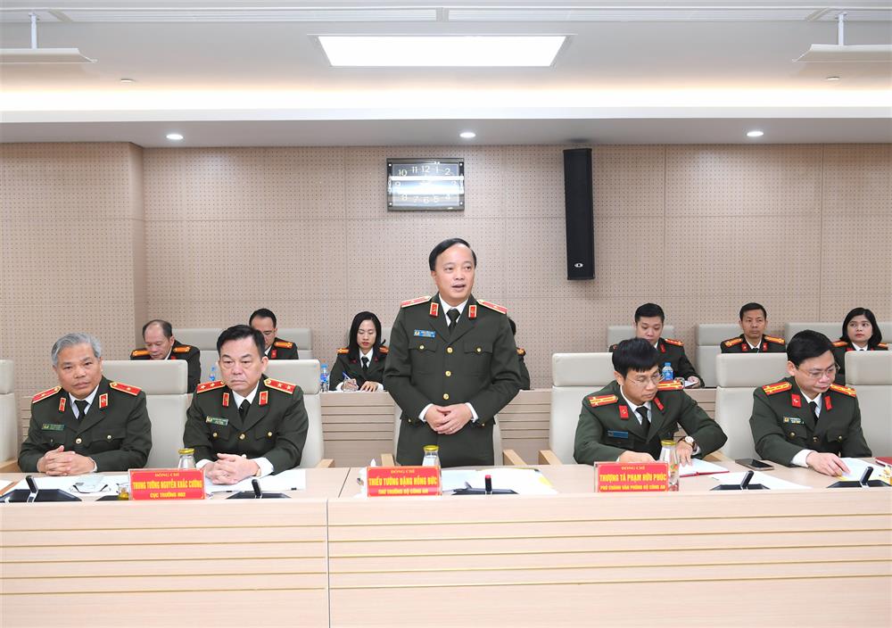 Deputy Minister of Public Security Dang Hong Duc spoke at the meeting. Photo: Ministry of Public Security
