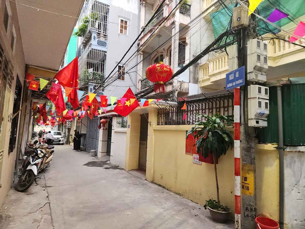 Trong tay 4-5 ti dong, van kho khi tim mua nha trong ngo. Anh: Cao Nguyen.