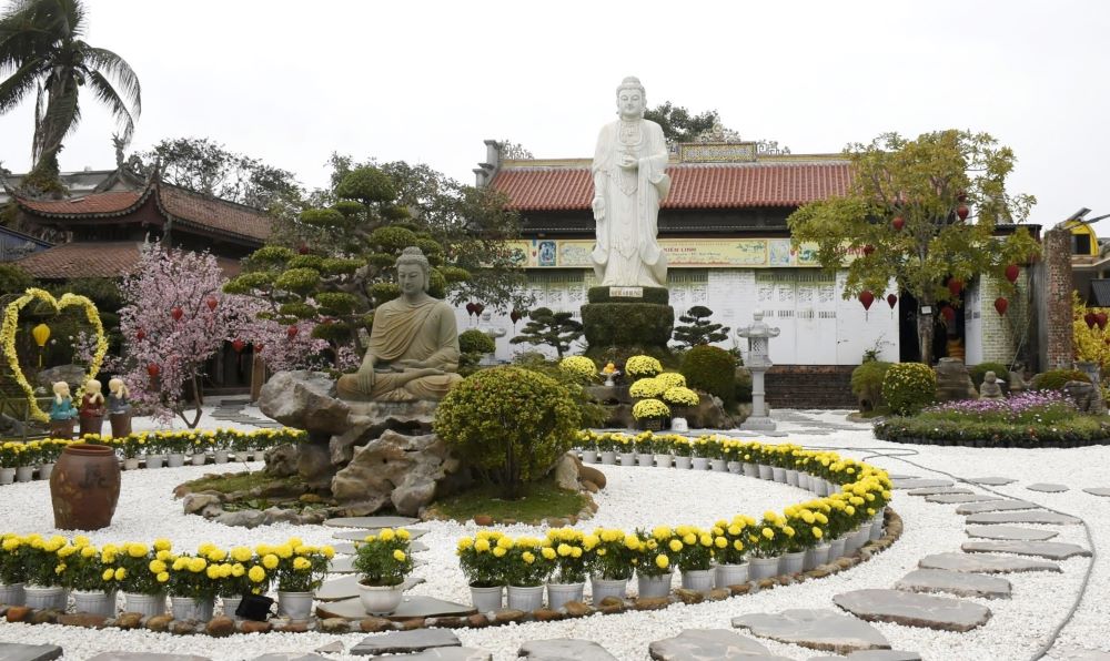 Kien Linh Pagoda is one of the attractive spiritual spots in Thuy Nguyen City, Hai Phong. Photo: Bang Tam
