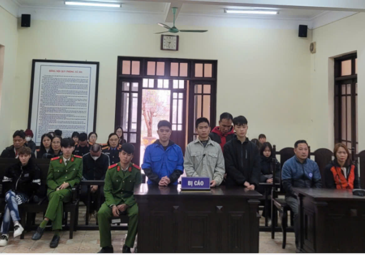 Phiên tòa rút kinh nghiệm vụ lừa đảo chiếm đoạt xe máy. Ảnh: Viện Kiểm sát Nhân dân tỉnh Hải Dương