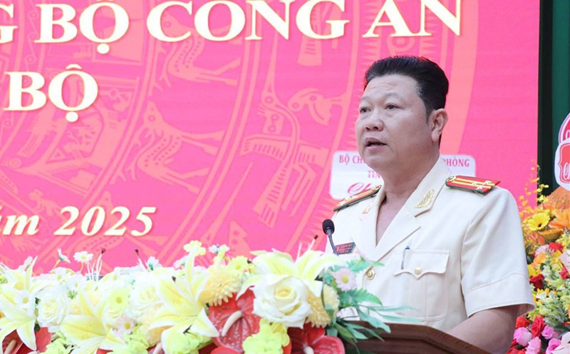 Lieutenant Colonel Le Quang Dung spoke when receiving the appointment and secondment decision. Photo: Ninh Thuan Provincial Police