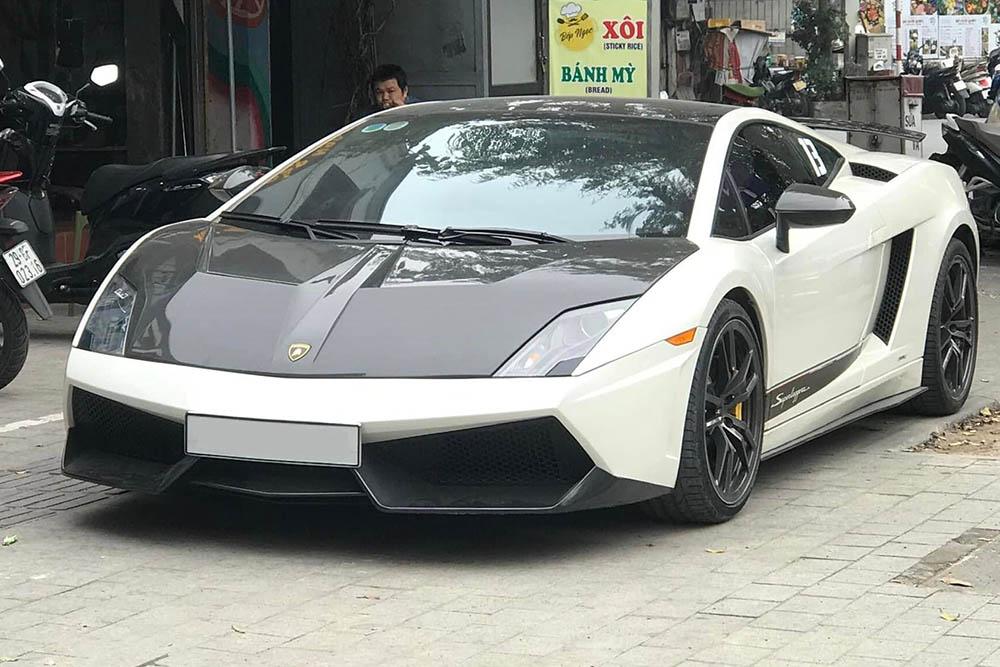 The only Lamborghini Gallardo LP570-4 Superleggera supercar in Vietnam has many changes. Photo: Nguyen Minh