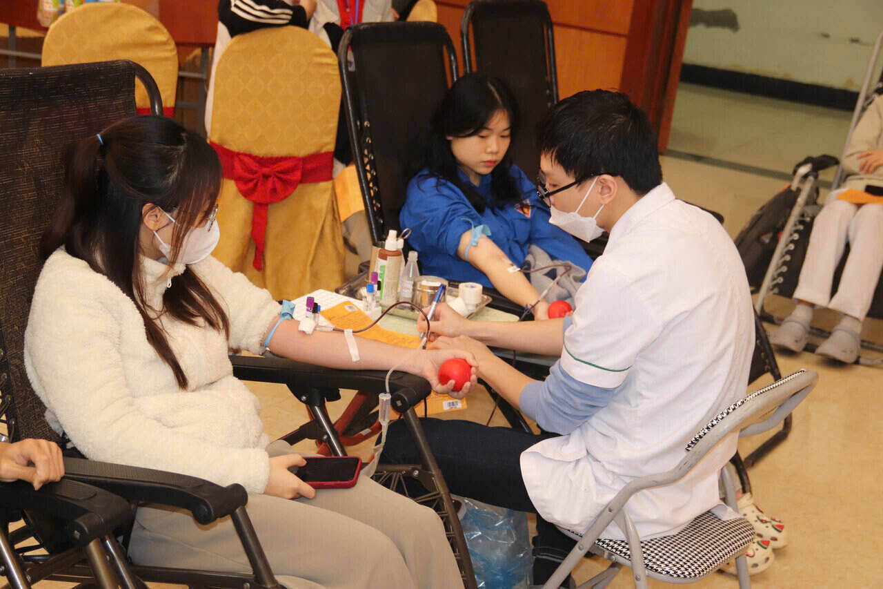 Hai Duong successfully organized the "Spring Red" voluntary blood donation festival. Photo: Minh Khoi