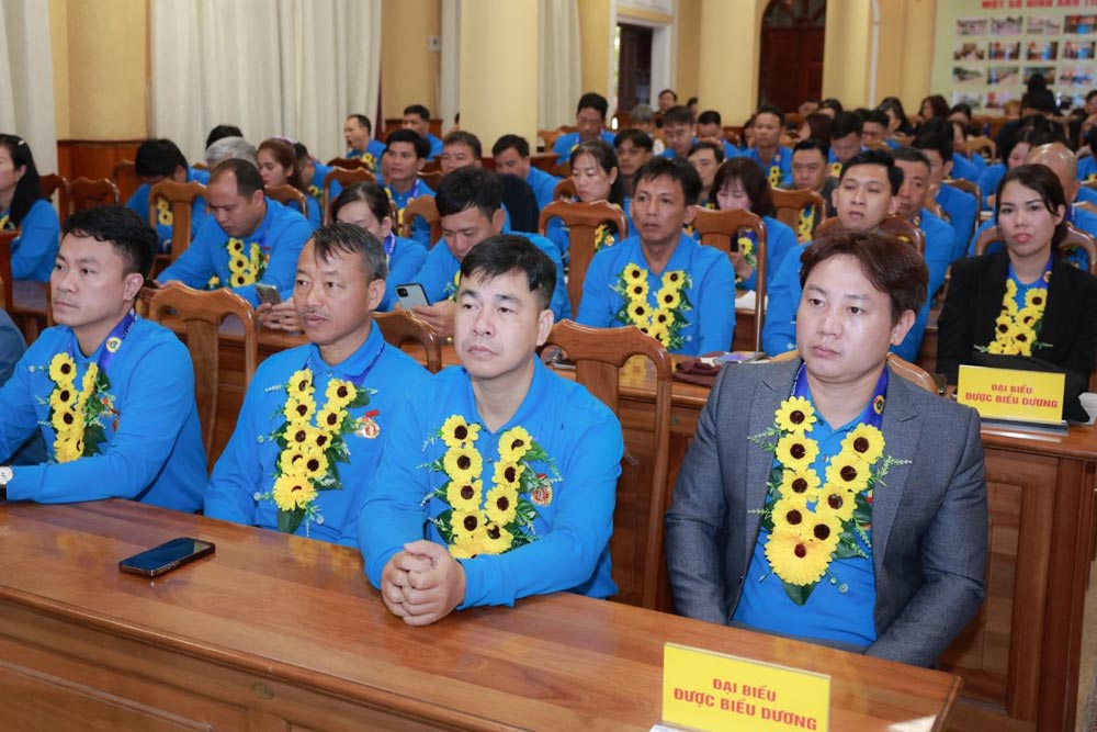 Công nhân lao động tiêu biểu là đảng viên Đảng Cộng sản Việt Nam tham dự Diễn đàn. Ảnh: Hải Nguyễn